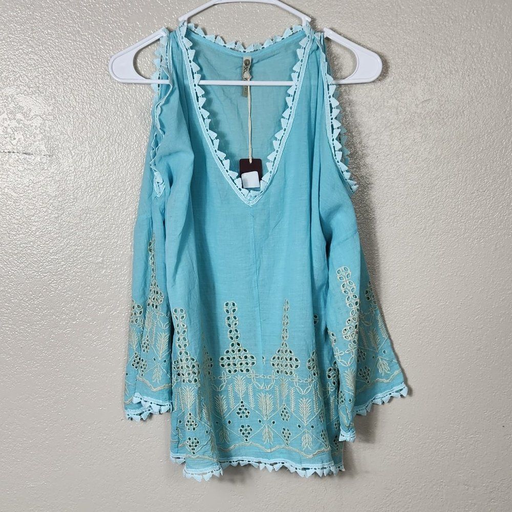 XCVI Top Long Sleeves Cold Shoulder Size S NWT Blue